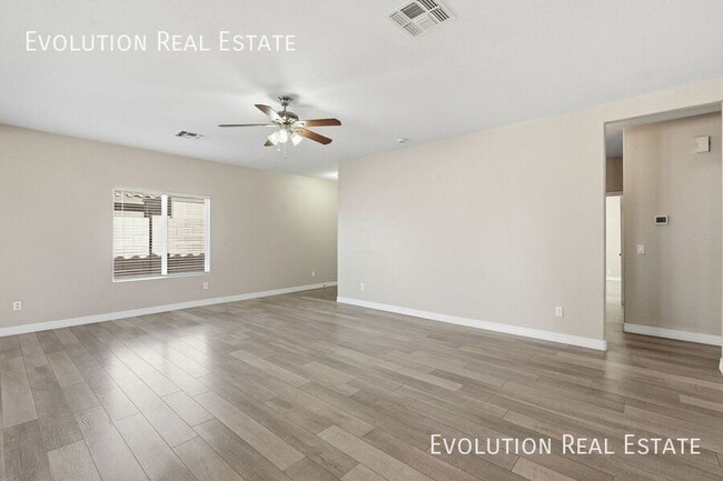 Building Photo - 3130 S 81st St