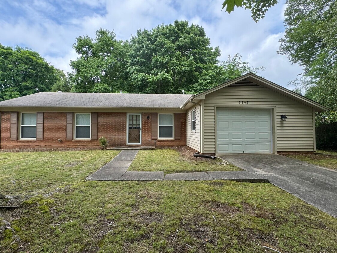 Primary Photo - Charming 3 BR 1.5BA Brick & Vinyl Ranch