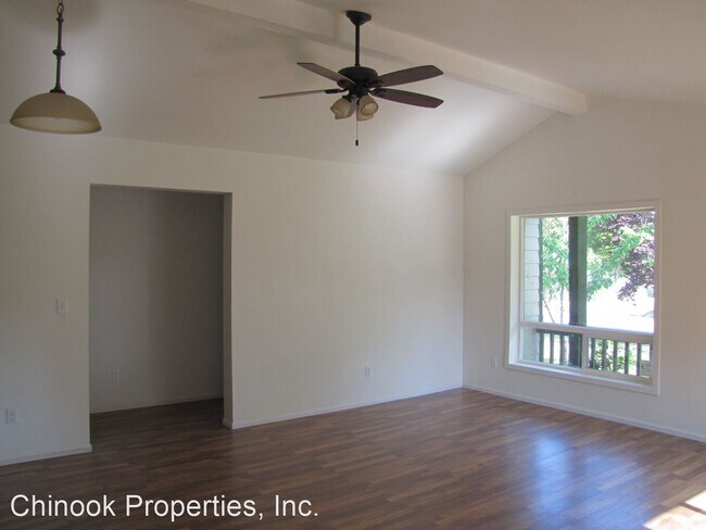 Building Photo - 3 br, 2 bath House - 1043 F St