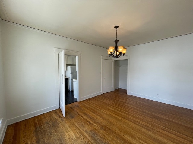 Building Photo - 1555 N Kenmore Ave