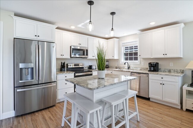 Foto del edificio - 4 Woods Ln