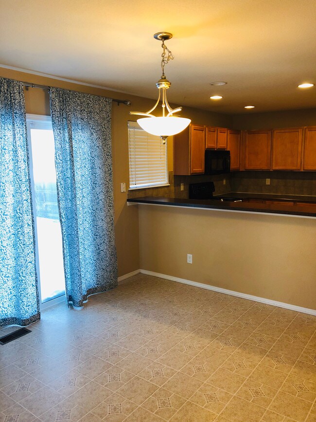 Foto del edificio - 2208 Merlot Ct