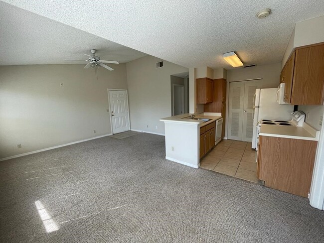 Building Photo - 1063 S Hiawassee Rd