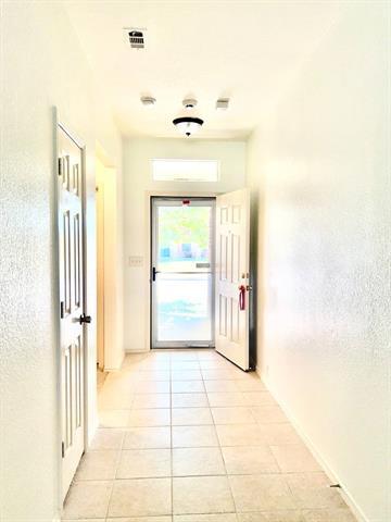 Building Photo - 1737 White Feather Ln