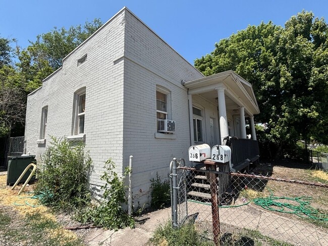 Building Photo - 266-268-268 S 900 W