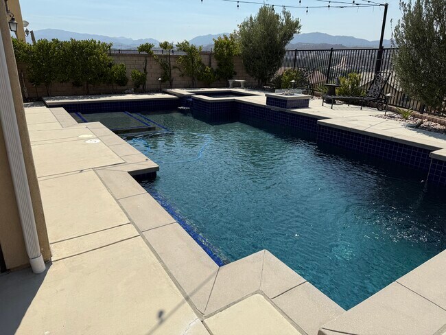 Foto del edificio - 22360 Driftwood Ct