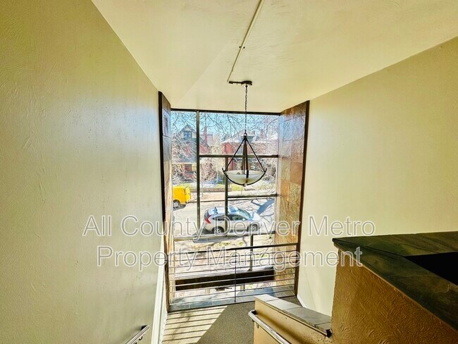Foto del edificio - 1435 N Elizabeth St