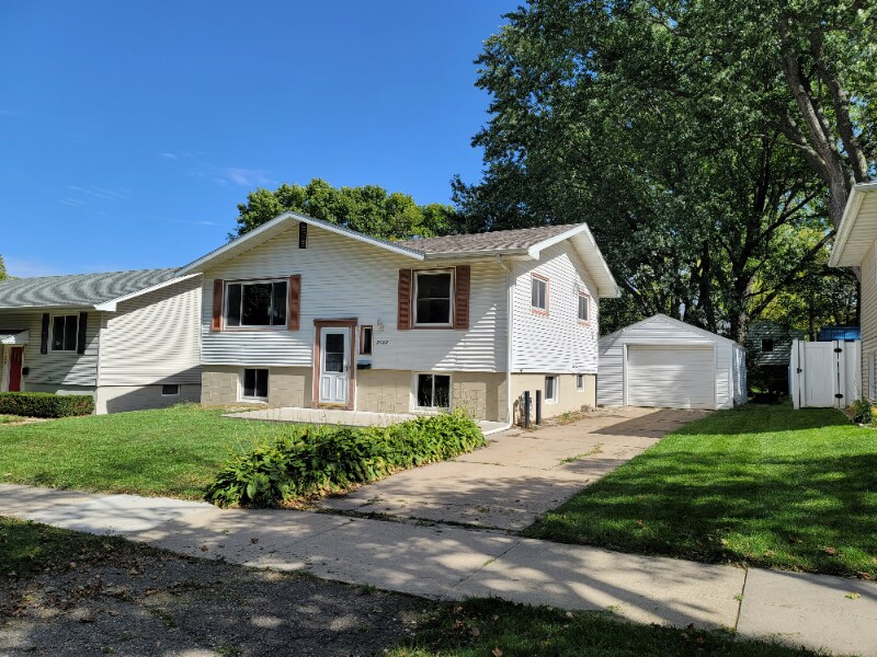 2602 12th Ave NW, Rochester, MN 55901 House Rental in Rochester, MN