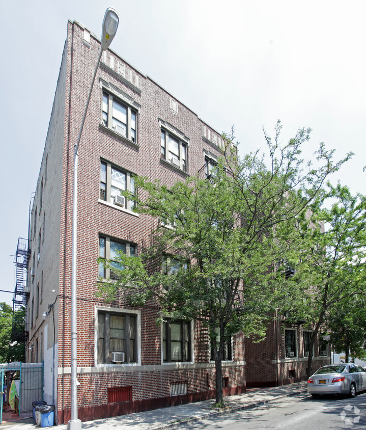 Building Photo - Seymour Court