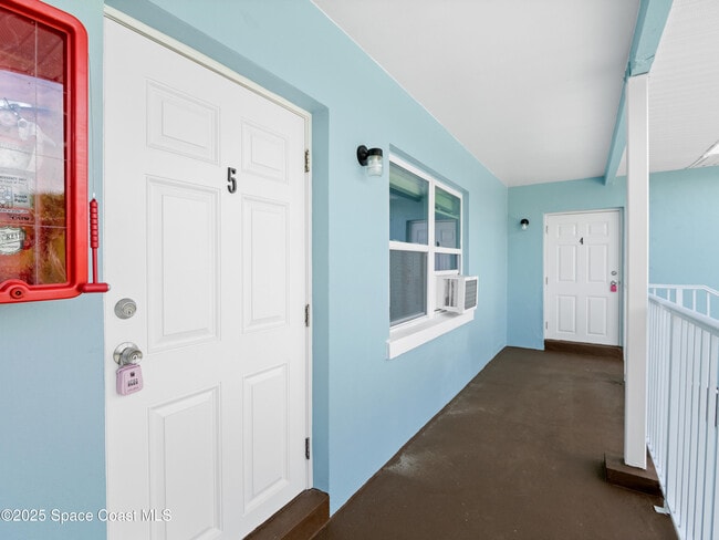 Foto del edificio - 101 Deland Ave