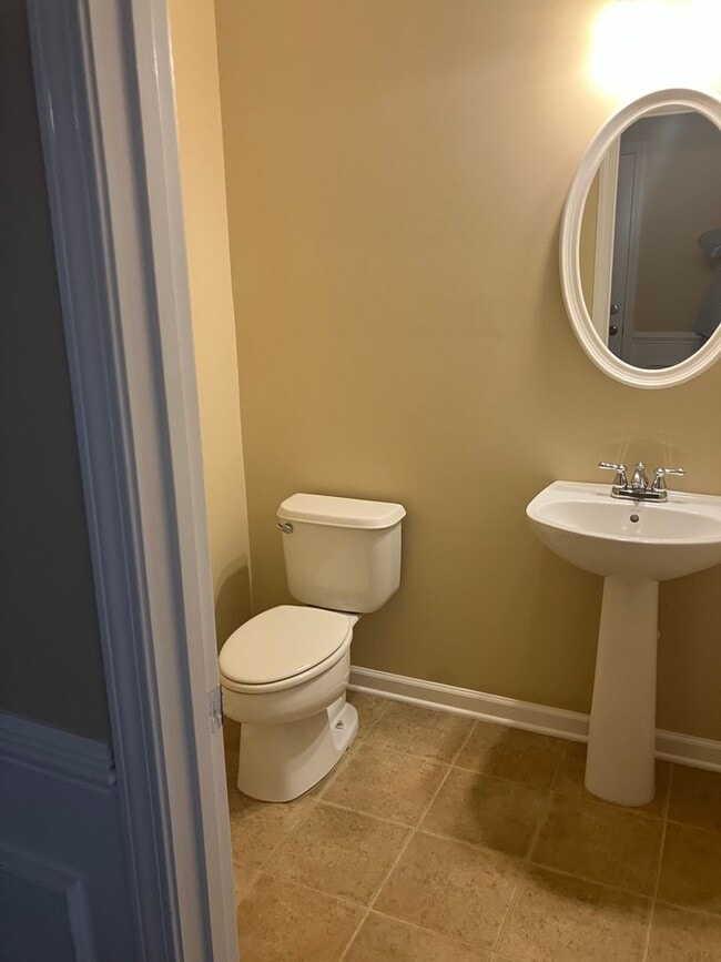 Building Photo - 3BR / 2.5 BA  At Bluffton Park