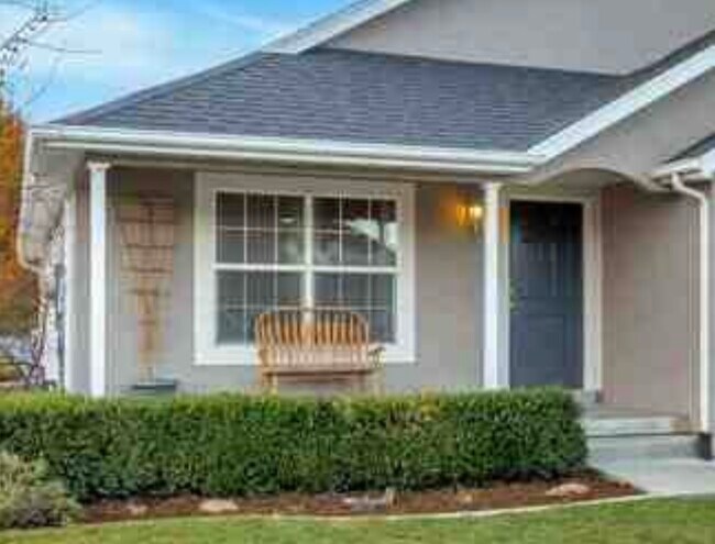 Building Photo - 2406 E 1170 S