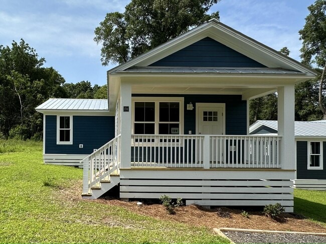 Building Photo - 159 W Chaffin Ave
