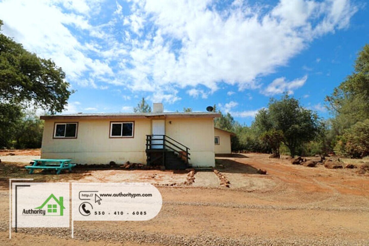 Primary Photo - 7700 Fisher Ln