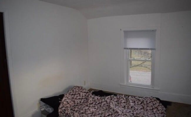 Building Photo - 802 Bliss Ave