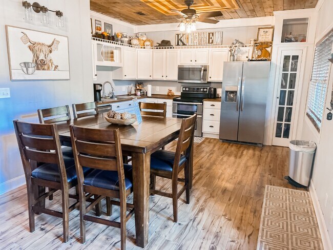 Building Photo - 56 Big Eddy Trl