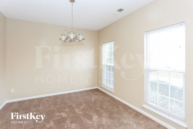 Foto del edificio - 6017 Briggs Dr