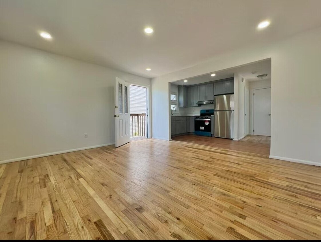 Foto principal - 78 Rome Ave