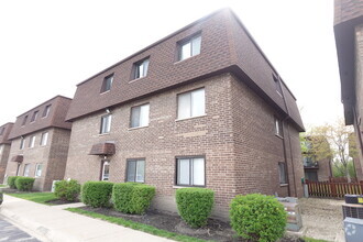 Building Photo - 9813 Bianco Terrace