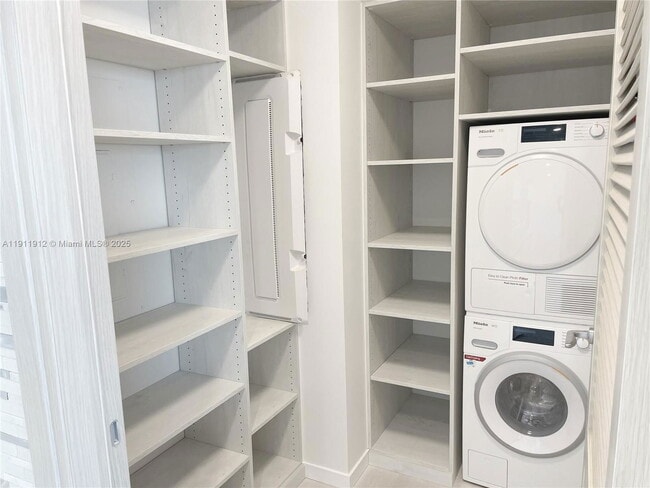 Photo - 1000 Brickell Plaza Apartment