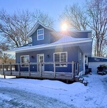 Building Photo - 553 Elm Ave E