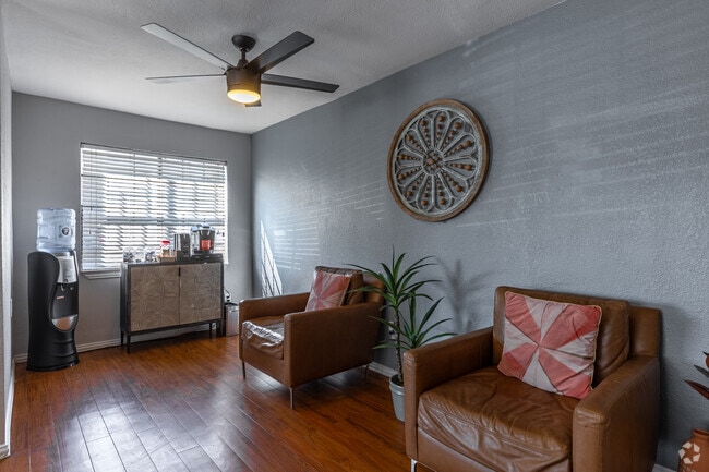 Interior Photo - Santa Fe Apartments