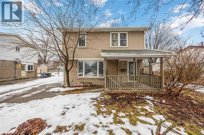 Building Photo - 111 Bedford Crescent