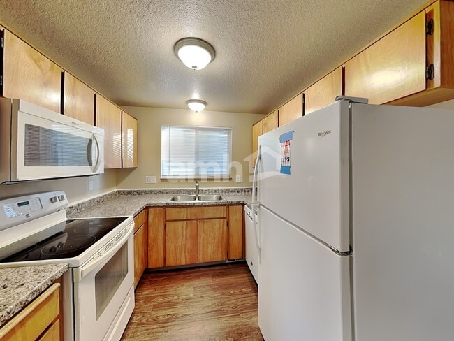 Foto del edificio - 16979 SW Steele Way