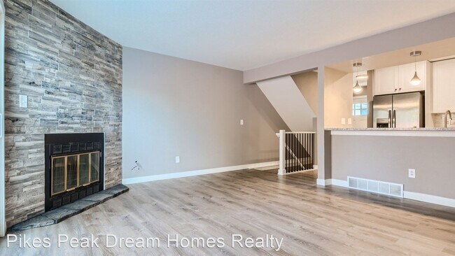 Building Photo - 3 br, 2.5 bath House - 1207 Firefly Circle