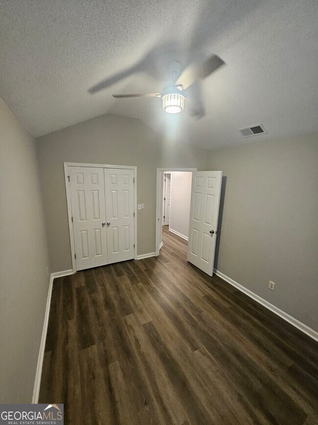 Building Photo - 3717 Salem Meadows Dr