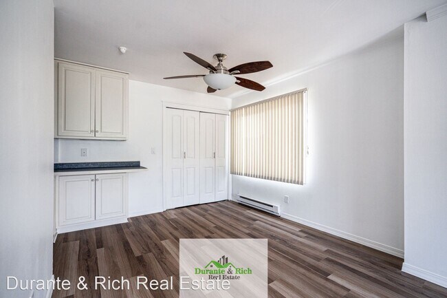 Foto del edificio - 2 br, 2 bath House - 10640 N Ivy Ct