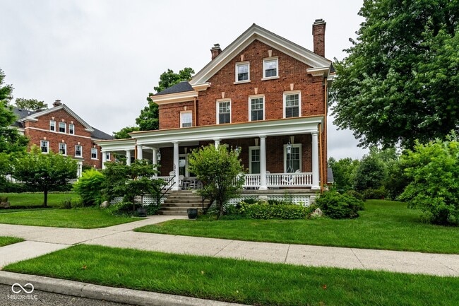 Building Photo - 5730 Lawton Loop W Dr