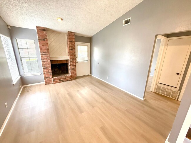 Building Photo - 5310 Gawain Dr