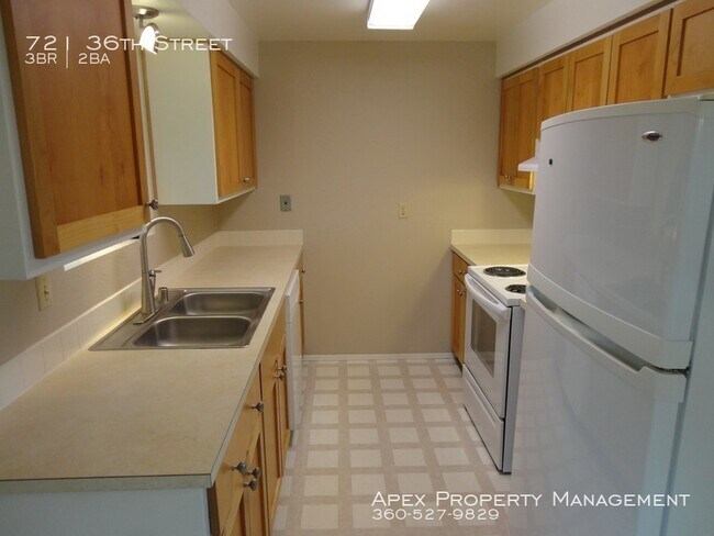 Building Photo - 721 36th Street