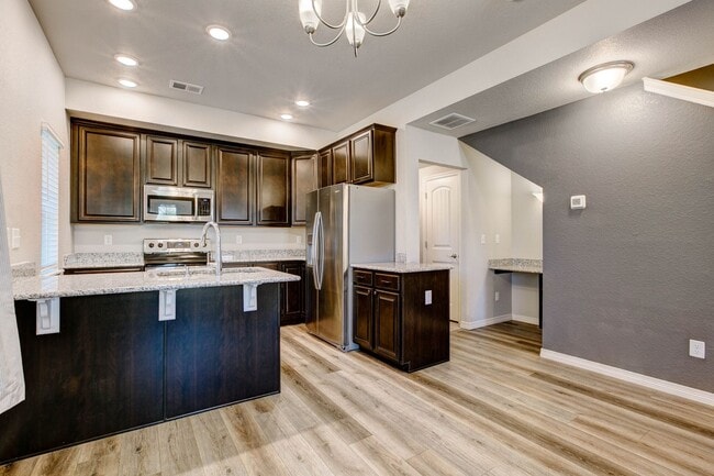 Photo - 884 Winding Brook Dr Townhome