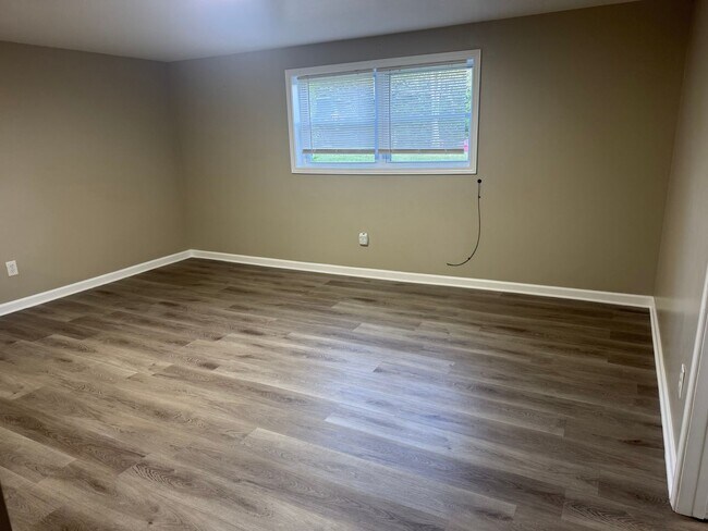 Foto del edificio - 2903 S Greenwood Dr