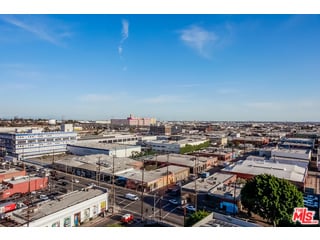Building Photo - 1850 Industrial St
