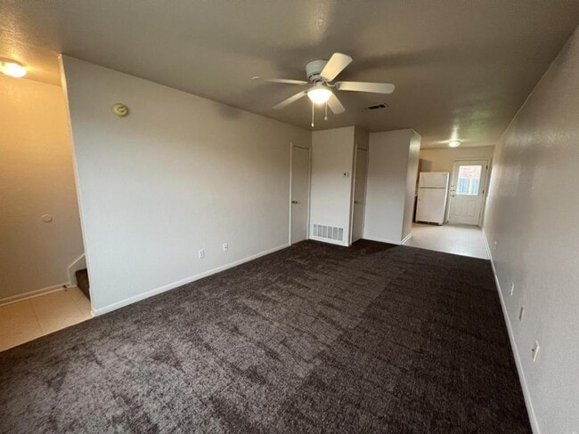 Building Photo - 2811 Cantabrian Dr