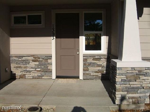 Building Photo - 3 br, 2 bath House - 1393 Live Oak Ln