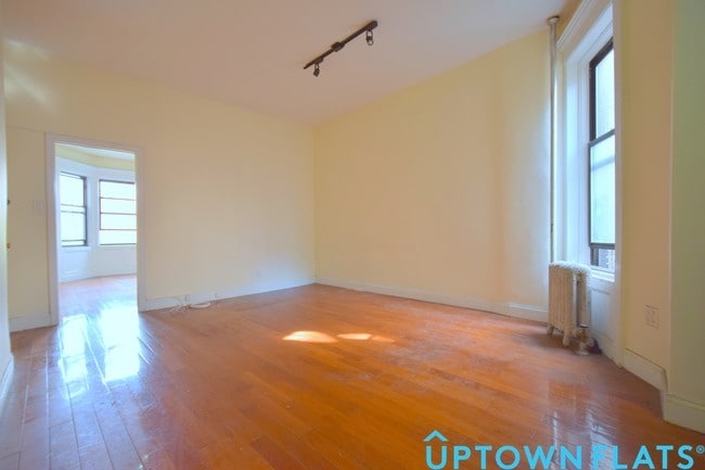 Building Photo - 520 W 123rd St