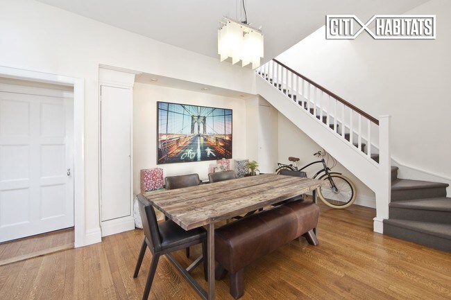 Foto del edificio - 350 W 22nd St