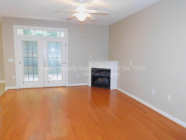 Foto del edificio - 6115 Morgan Ashley Dr