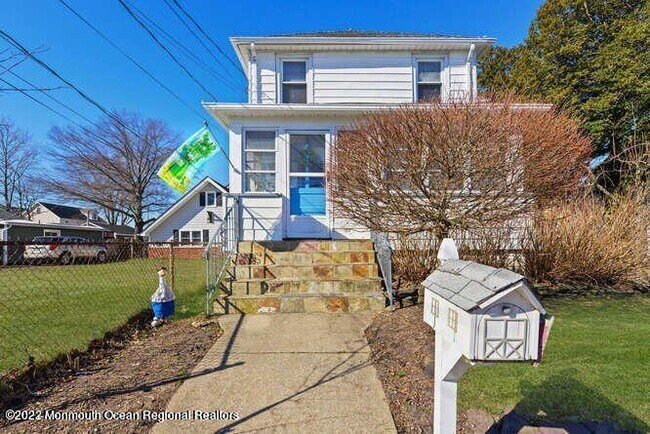 Foto del edificio - 1208 Maplewood Rd