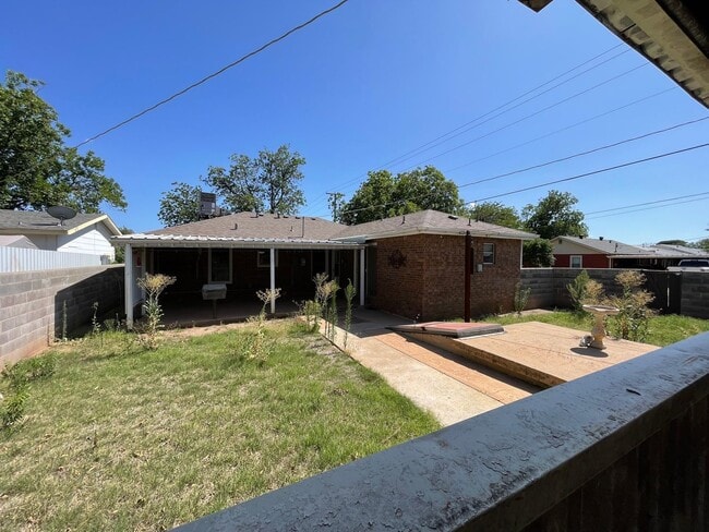 Foto del edificio - Cozy 3-Bed, 2-Bath Retreat in Serene Neigh...