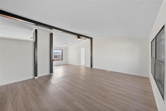 Foto del edificio - 1312 Wood Dr