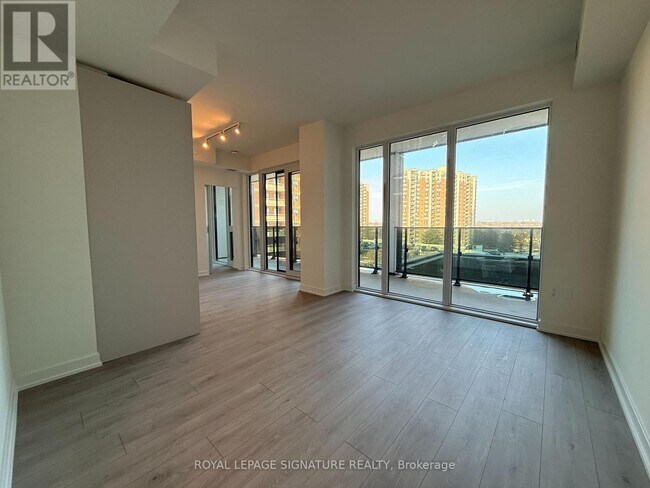 Building Photo - 1 Fairview Rd E