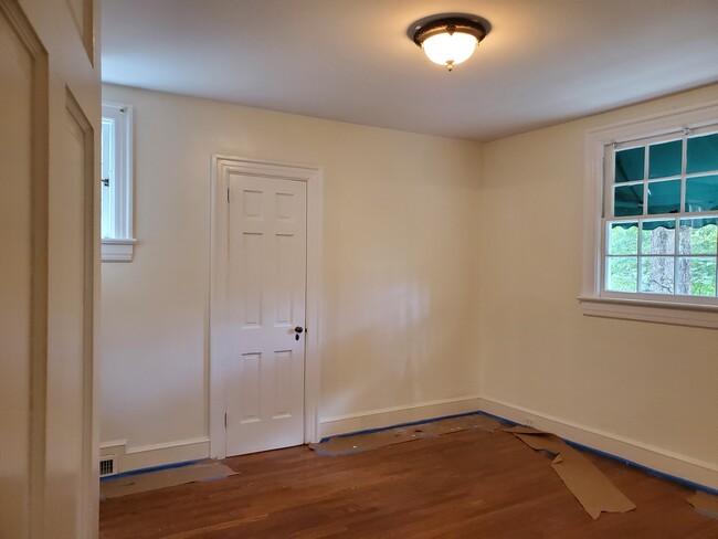 Bedroom - 415 10th St NW