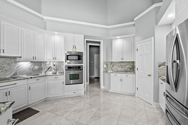 Building Photo - 5145 Timberview Terrace