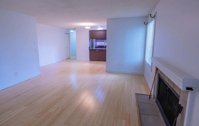 Building Photo - 15238 SE 43rd Ct