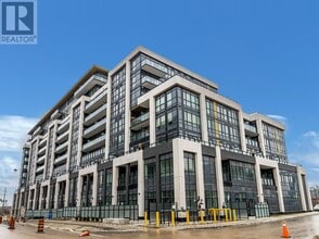 Building Photo - 405 Dundas St W